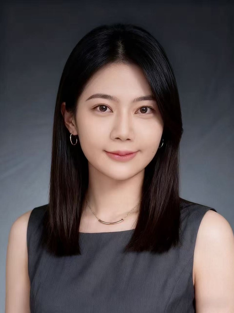 成都新都婚姻家事律师兰吟个人形象照